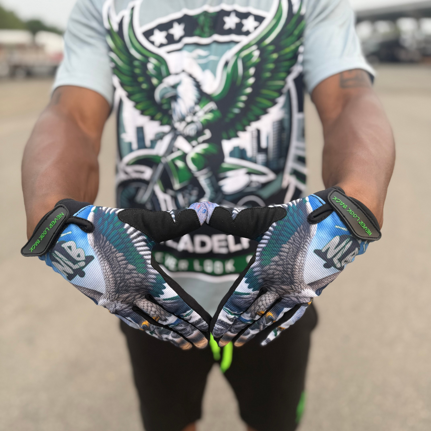 Eagles Gloves