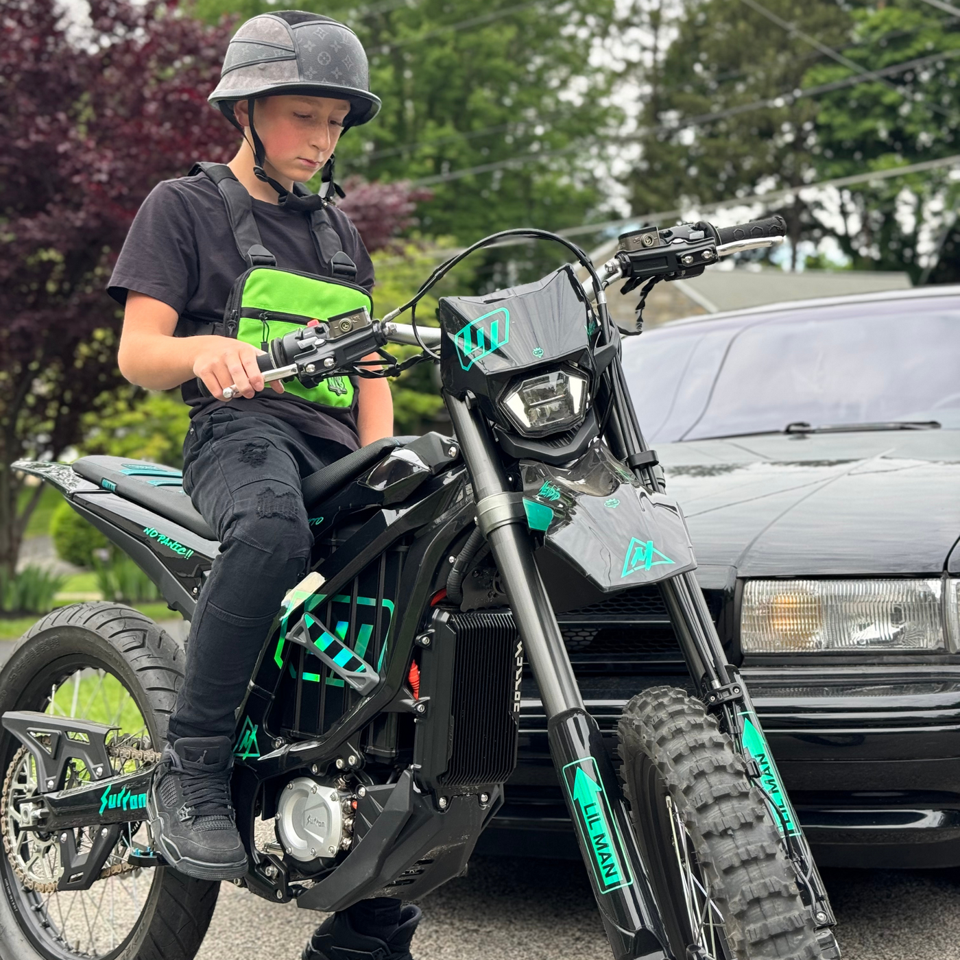 Green Face and Logo Bag